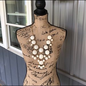 Bubble fashion necklace